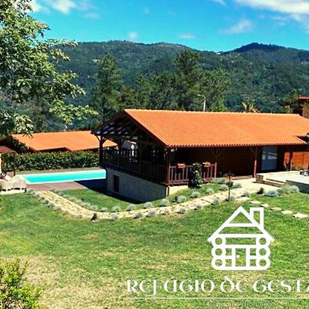 Refugio De Gestacas Villa วีเอย์รา ดู มีโญ ภายนอก รูปภาพ